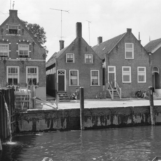 Westhavenzijde 7, Puttershoek