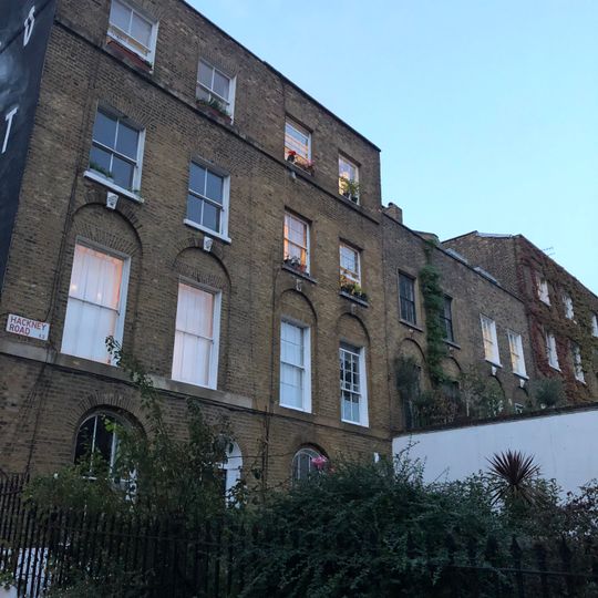 229-235, Hackney Road E2