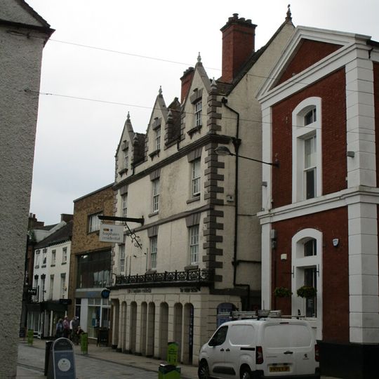 Former Cross Keys Hotel