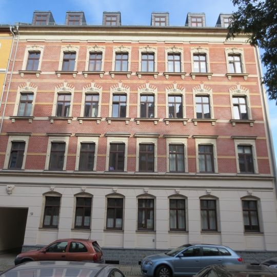 Mietshaus in vormals geschlossener Bebauung Dorotheenstraße 12