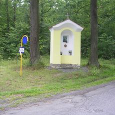 Kaplička pod vrchem Lipina