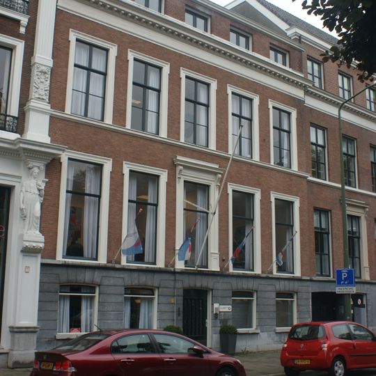 Statig woonhuis van harmonische architectuur