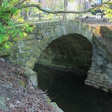 Packhorse bridge over Meanwood Beck