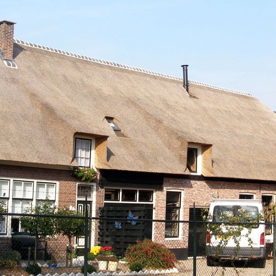 Benedendamsestraat 9, Ameide