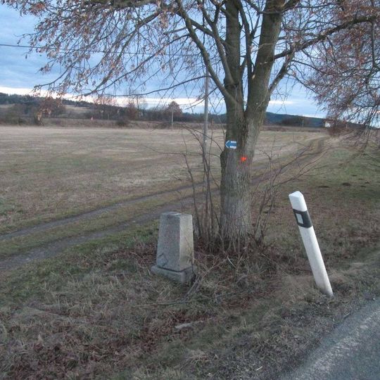 Kříž jižně od Žihle