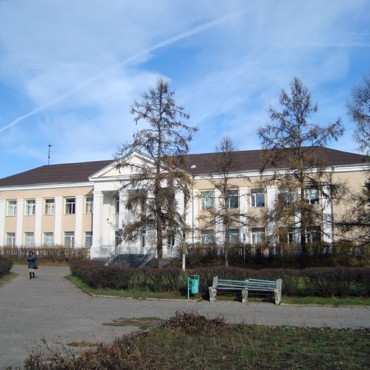 Здание бывшего реального училища