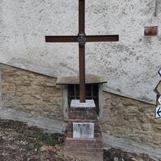 Wayside cross in Via Generale Falugi