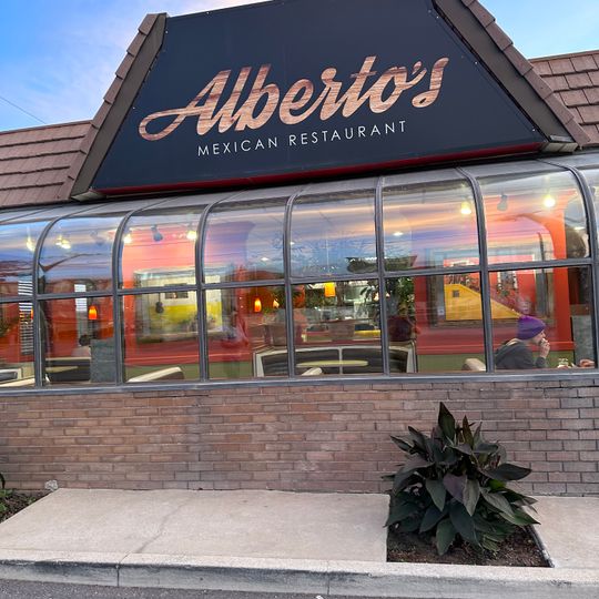 Alberto's