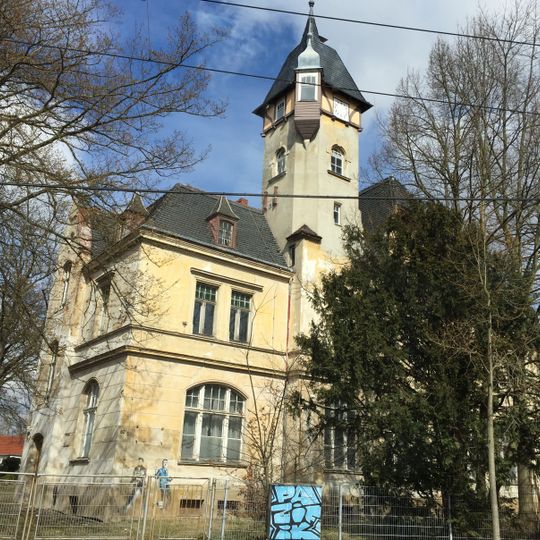 Hohenzollernburg; Gasthof mit Saal und Turm Promenadenstraße 60