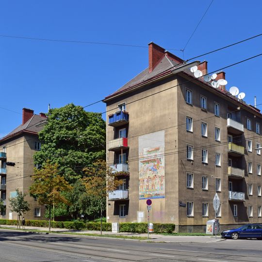 Wohnhausanlage Wernhardtstraße 12–16