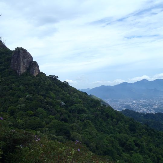 Pico do Andaraí Maior