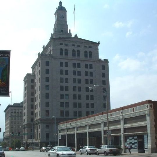 Davenport Bank and Trust