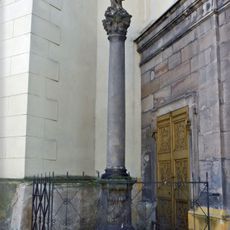 Morový sloup u kostela Nanebevzetí Panny Marie v Žatci