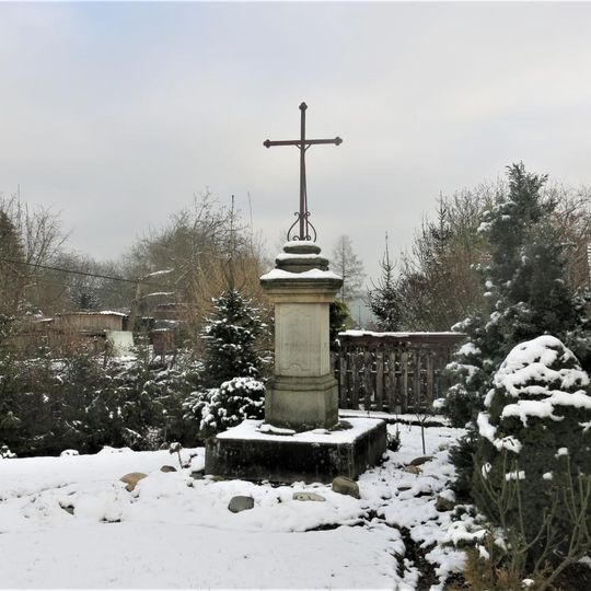 Kříž u domu 66 v Hrušově