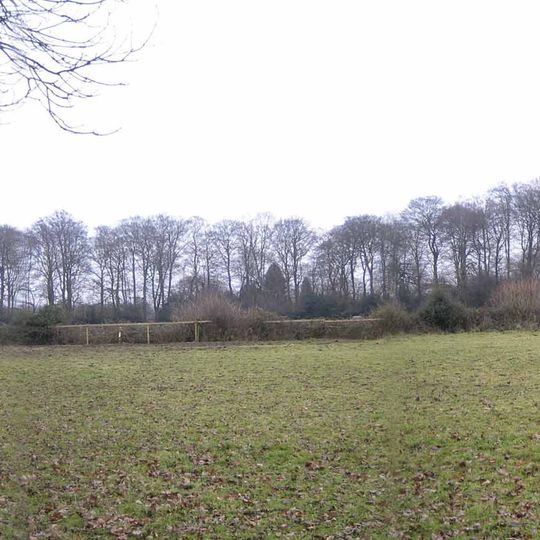 Large multivallate hillfort known as Cholesbury Camp