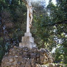 Iglesia de culto católico, cruz de término