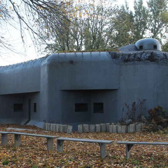 B-S 4 Lány casemate