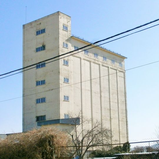 Silo of Corrales del Vino