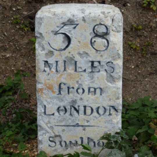 Milestone, N of turning to Little Paxton