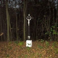 Kříž jižně od Nízké Lhoty