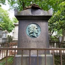 Grave of Daunou