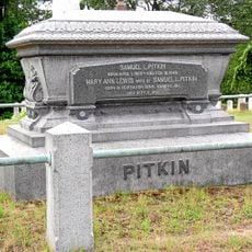 Central Avenue-Center Cemetery Historic District