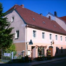 Wohnhaus in halboffener Bebauung Wettinstraße 7