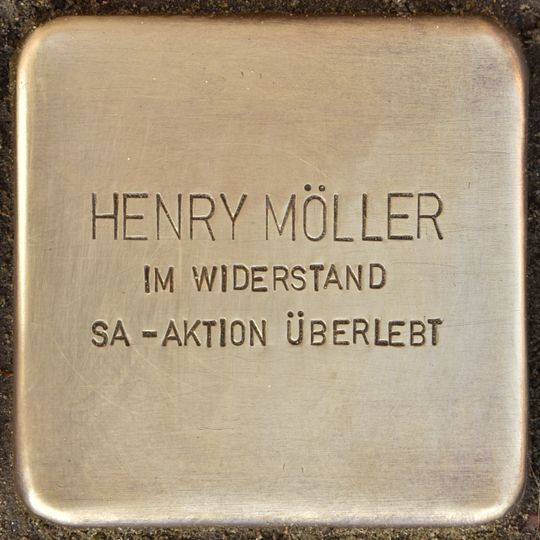Stolperstein dedicated to Henry Möller