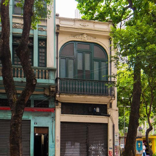 Building at Rua da Carioca, 61