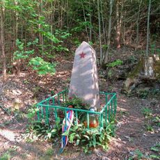 Pomník padlým v Dlouhomilově v lese