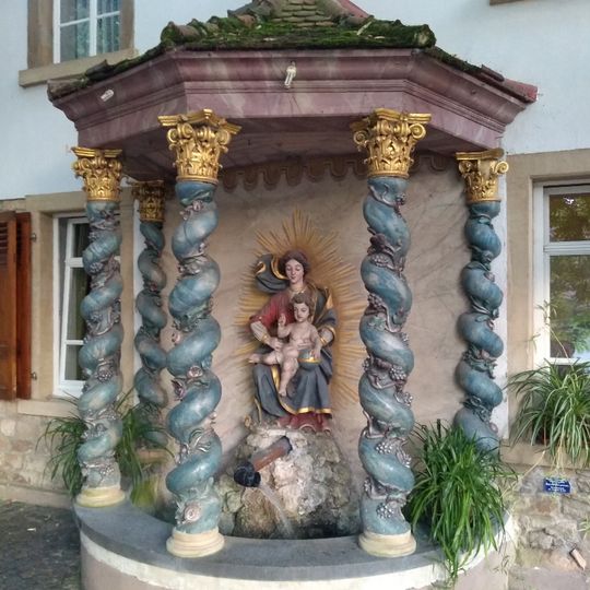 Brunnen Weinheim