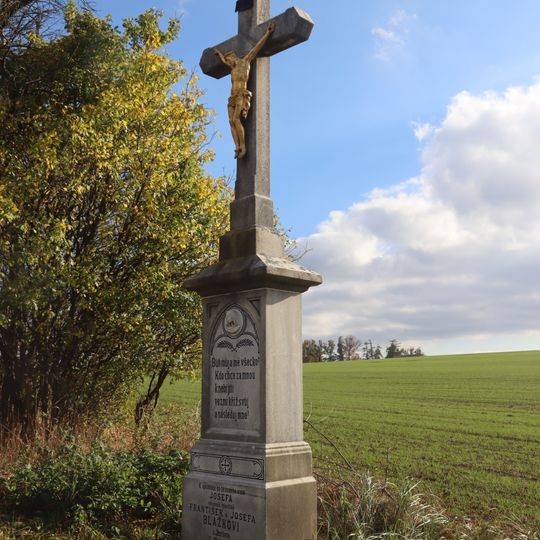 Kříž u silnice východně od Jinošova