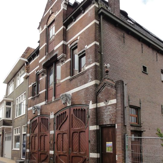Stalhouderij annex pakhuis