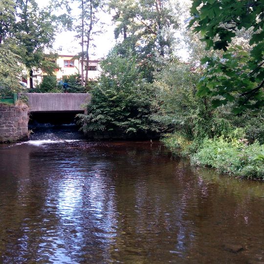 Mostek přes začátek odbočky Mlýnského náhonu v Horažďovicích