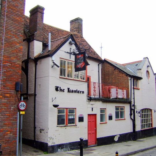 The Old Dark Lantern Inn