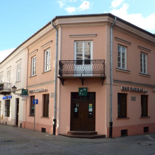 Dom przy ul. Sieradzkiej 6 / Rycerskiej 10