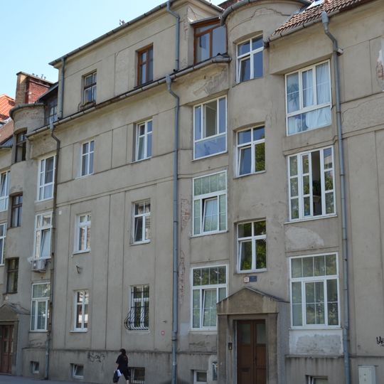 Malá Praha, železničiarske domy, dom bytový-sekcia XV.