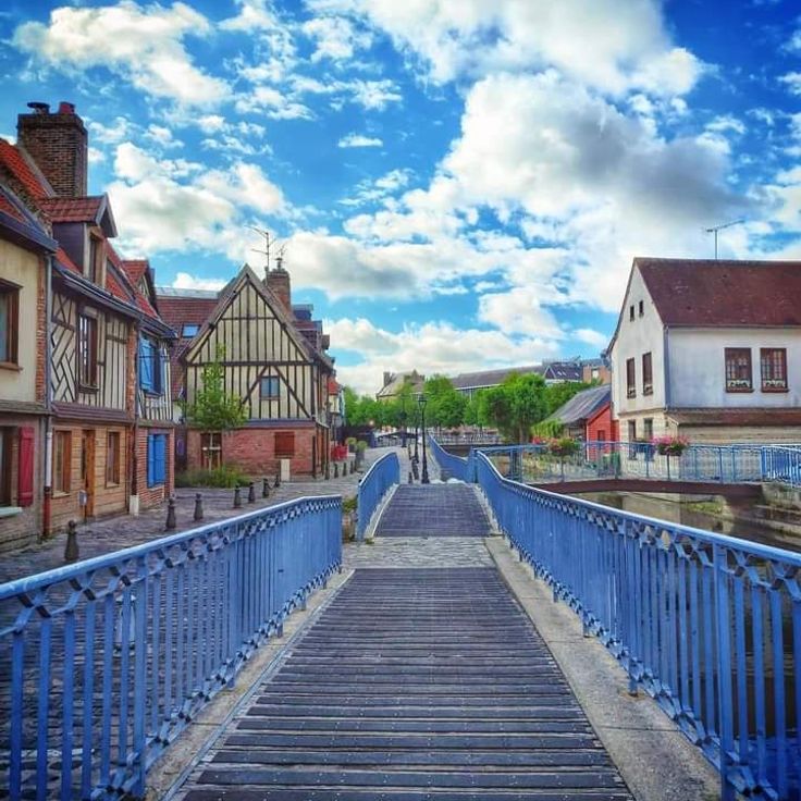 Passerelle Samarobriva