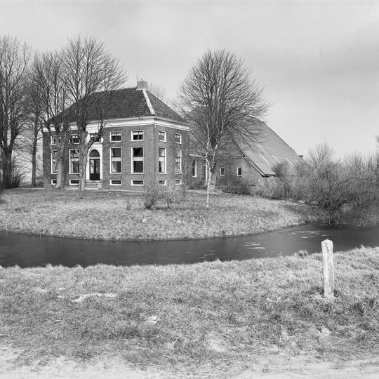 Fiveldijk 2, Westeremden