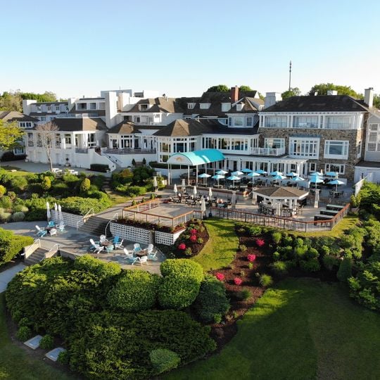 Water's Edge Resort and Spa