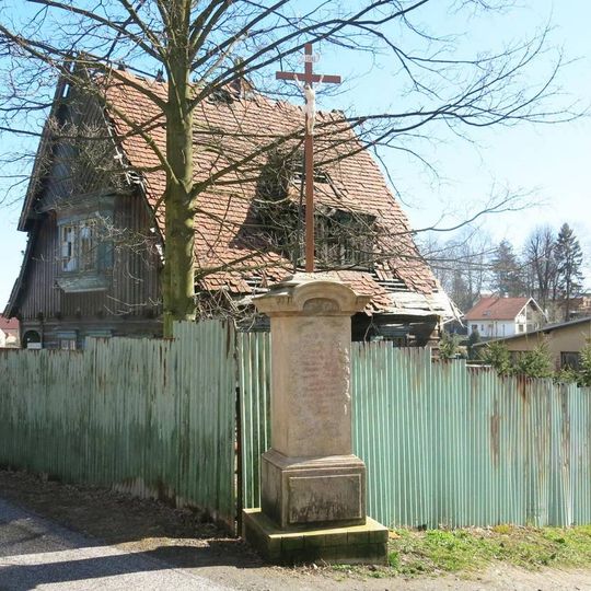 Kříž u domu Nová 13 v Rumburku