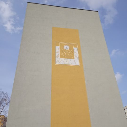 Sundial in Schulhoffova street