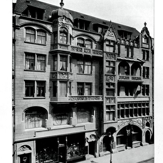 Geschäfts- und Wohnhaus, Restaurant und Café zum „Reichshof“