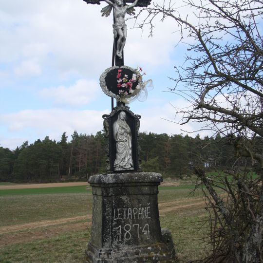 Wayside cross near Kobylinec