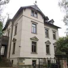 Villa mit Garten und Resten der Einfriedung Weststraße 15
