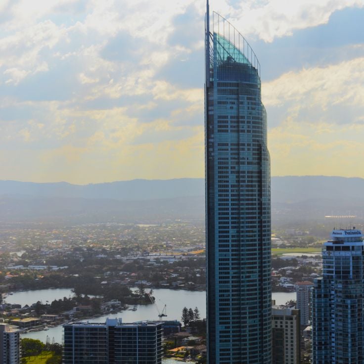 Torre Q1