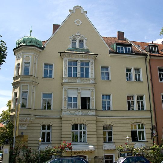 Mietshaus