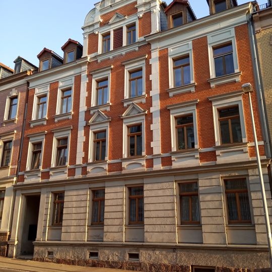 Mietshaus in geschlossener Bebauung Winklerstraße 48