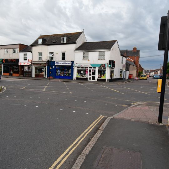 29-32 , Cowick Street