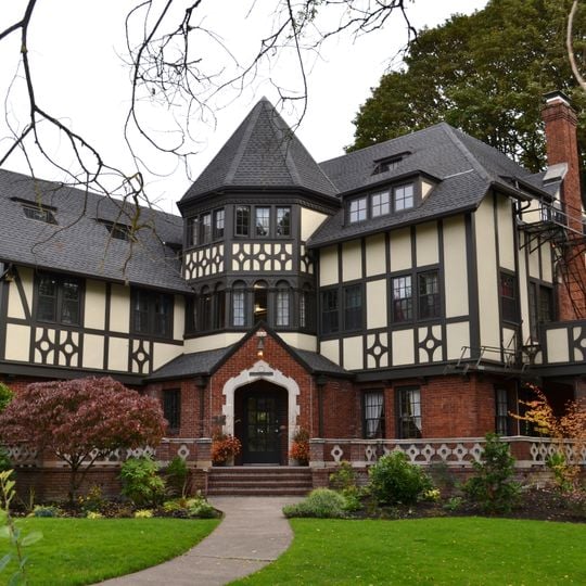 Casa de la fraternidad Gamma Fi Beta